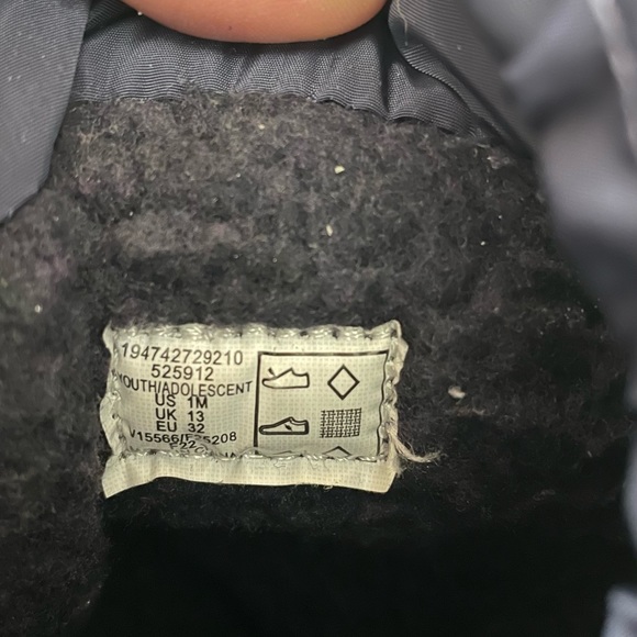 Insulated Lands End winter boots - Picture 3 of 4